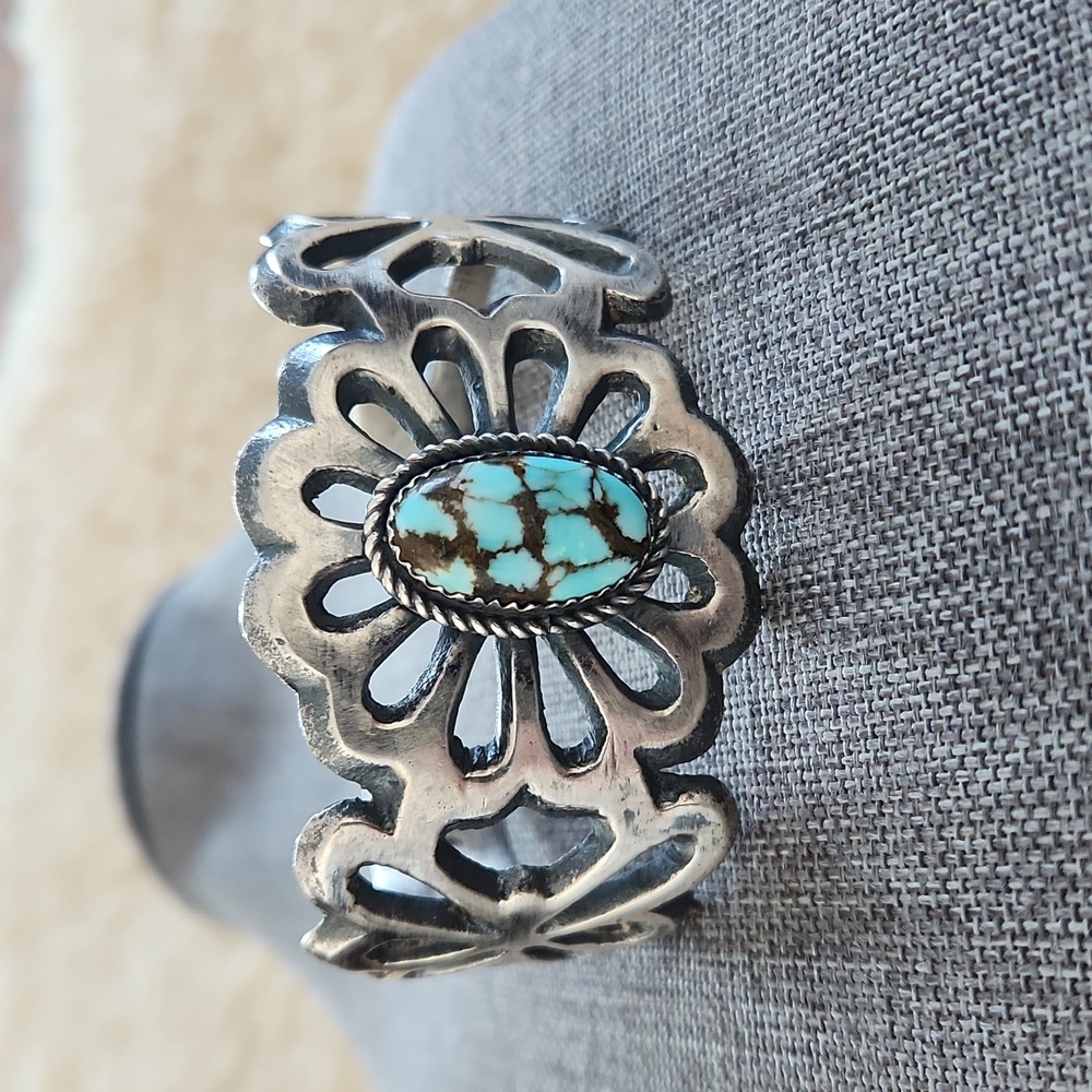 HOST PICK🎉Native American Navajo Sandcast Sterling & Turquoise Butterfly Cuff